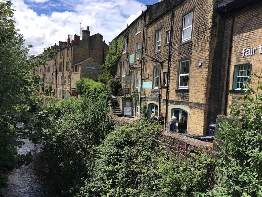 Malkin Wood Studio - 15 Min Walk To Holmfirth Centre Bagian luar foto